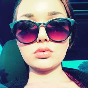 Meet your Posher, Candice